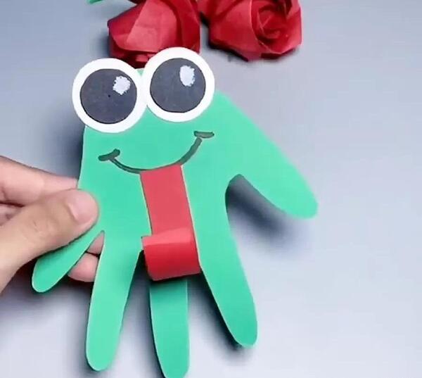عکس نقاشی قورباغه با حرف ق