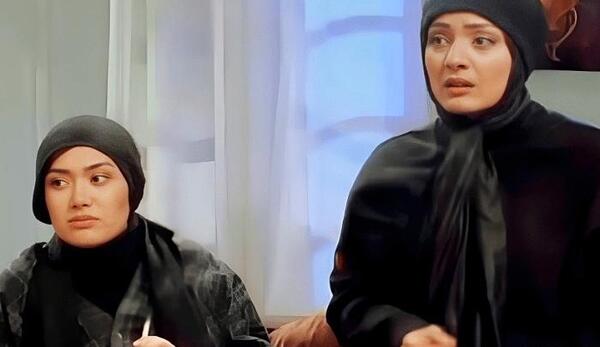 عکس مادر السا فیروزآذر