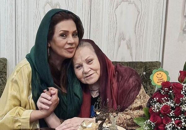 عکس جوانی مادر نسرین مقانلو