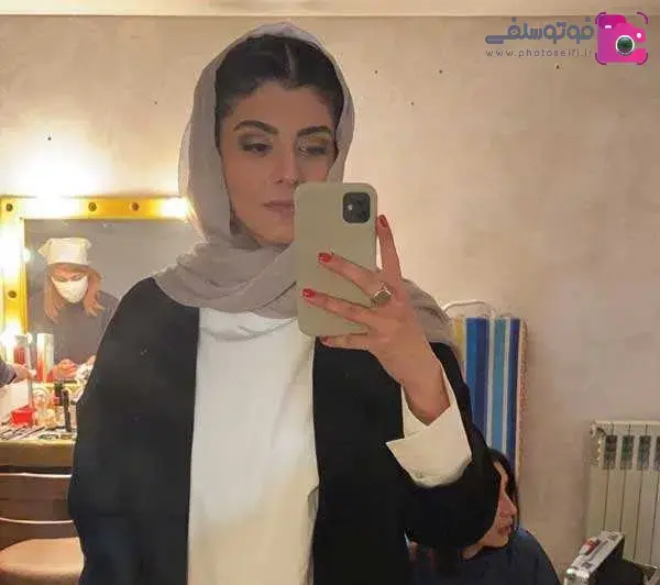 عکس سهیلا در فیلم برف بی صدامی بارد