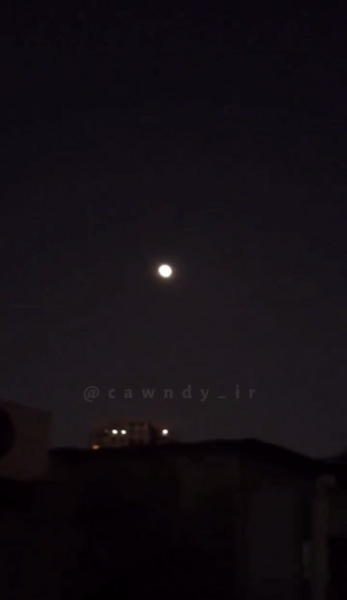 عکس نوشته که جهان رنج بزرگیست نگارا تو بخند