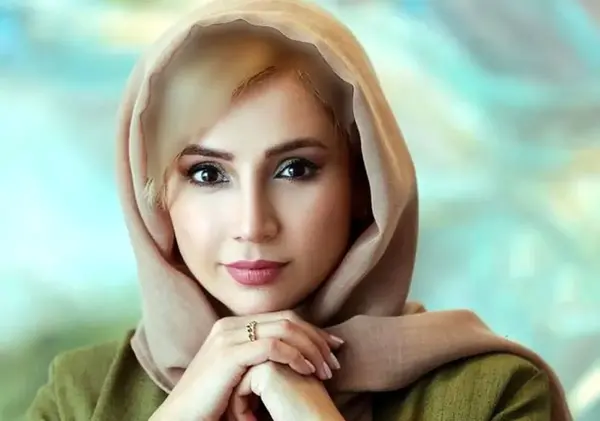 عکس بازیگر روزبه حصاری و همسرش