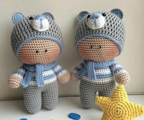 عکس عروسک کوچک بافتنی