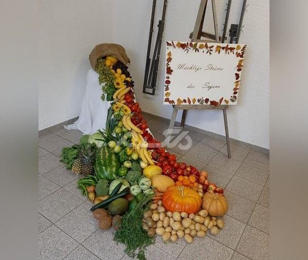 عکس ایده سفره یلدایی عروس