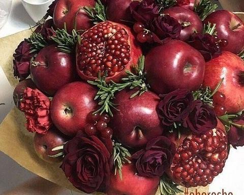 عکس ایده با انار برای شب یلدا