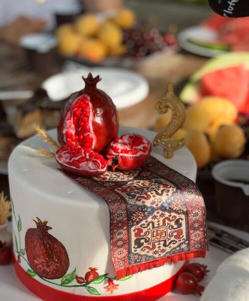 عکس ایده برای شب یلدا کیک