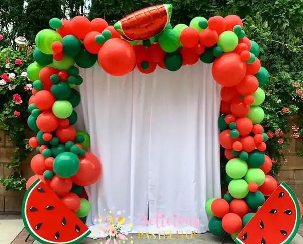 عکس ایده پذیرایی یلدا در مدرسه