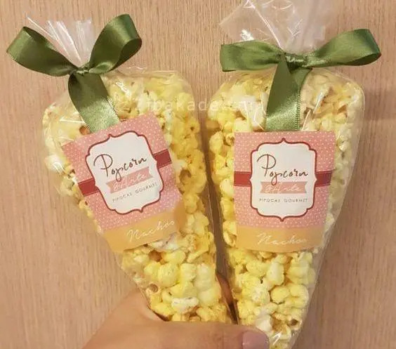 عکس ایده پفیلا شب یلدا برای مدرسه