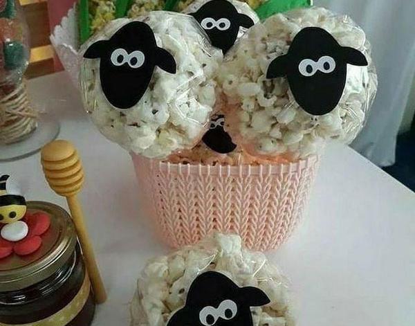 عکس ایده برای تزیین پفیلا شب یلدا