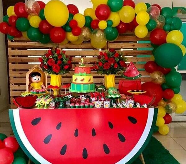 عکس ایده تزیین یلدایی برای مدرسه