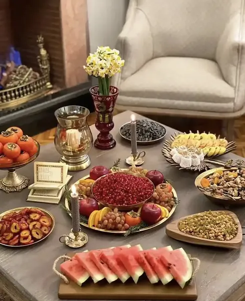 عکس ایده تزیین میز یلدا عروس