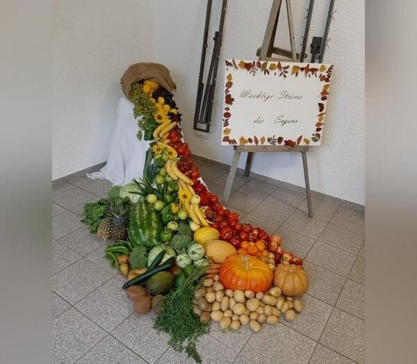 عکس ایده سفره یلدا ساده