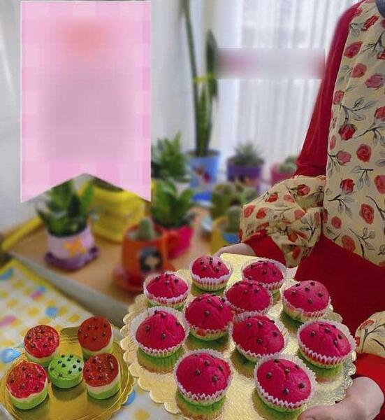 عکس ایده کیک شب یلدا برای مدرسه