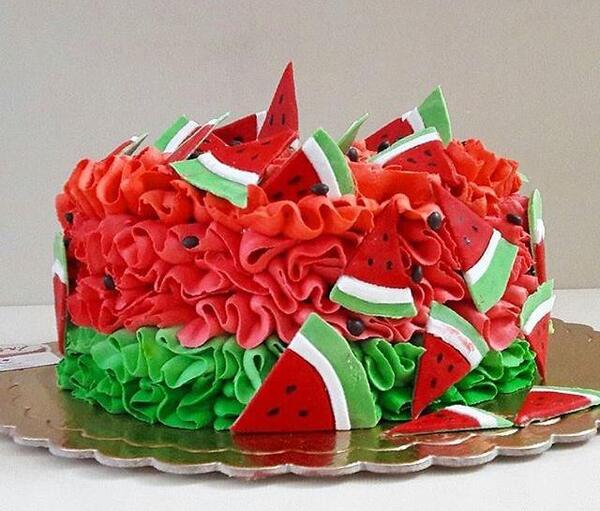عکس ایده های کیک شب یلدا