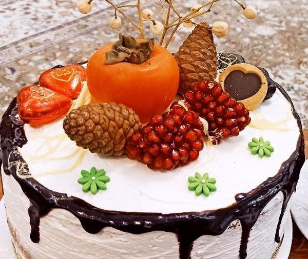 عکس ایده برای تزیین کیک یلدا