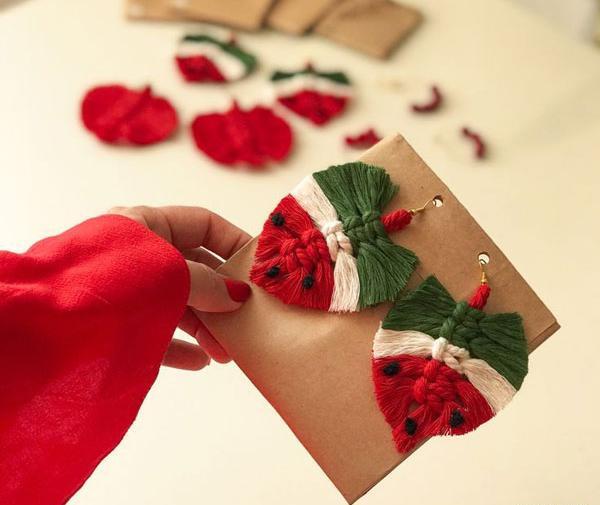 عکس ایده گیفت شب یلدا برای مدرسه