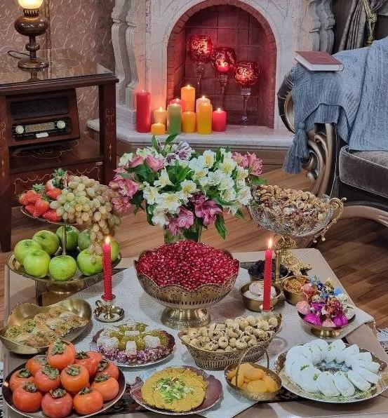 عکس ایده برای میز یلدایی