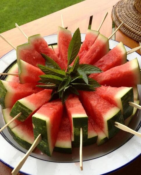 عکس ایده تزیین هندوانه یلدایی