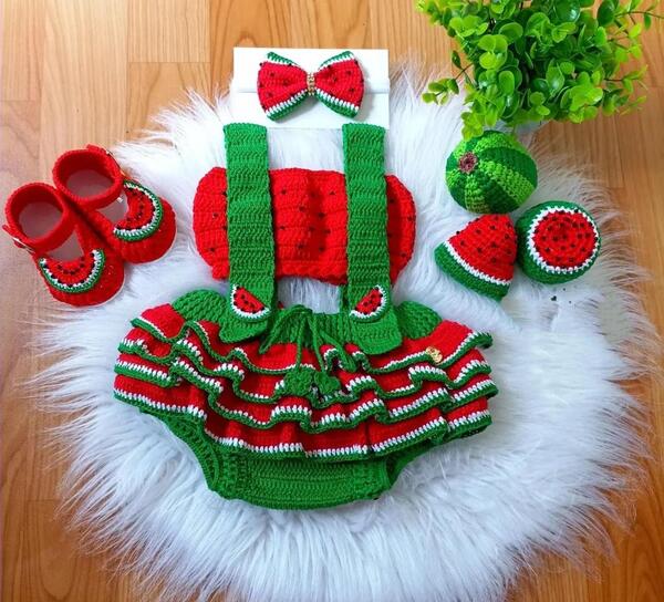 عکس لباس یلدایی دخترانه بافتنی
