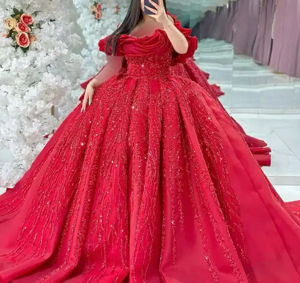 عکس لباس شب یلدا برای عروس اینستاگرام