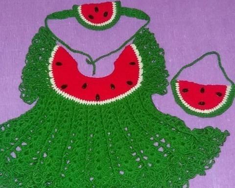 عکس آموزش بافت لباس یلدایی دخترانه با قلاب