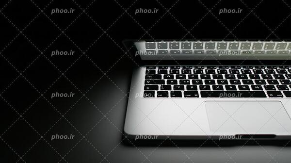 عکس از صفحه تاریک