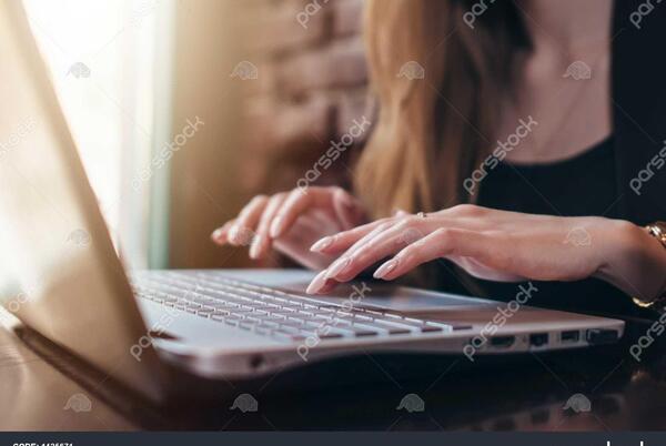 عکس صفحه تایپ کامپیوتر