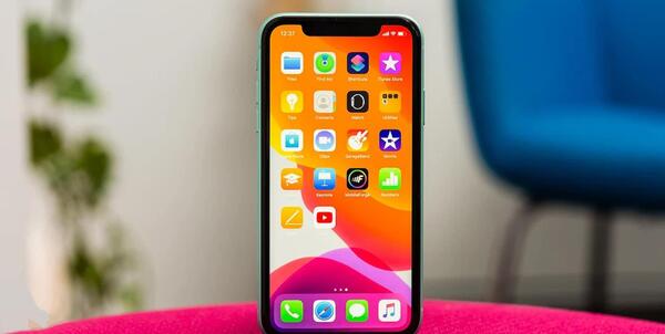 عکس صفحه نمایش ایفون