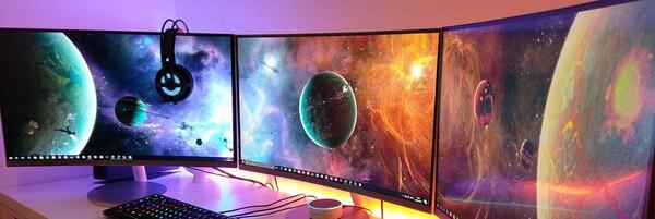 عکس صفحه نمایشگر کامپیوتر