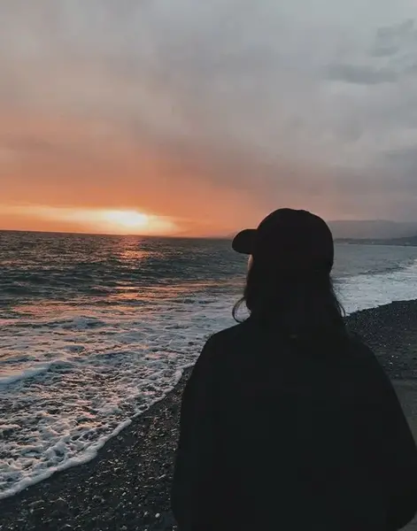 عکس پروفایل دختر در کویر