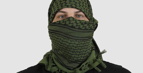 عکس با چفیه در کویر