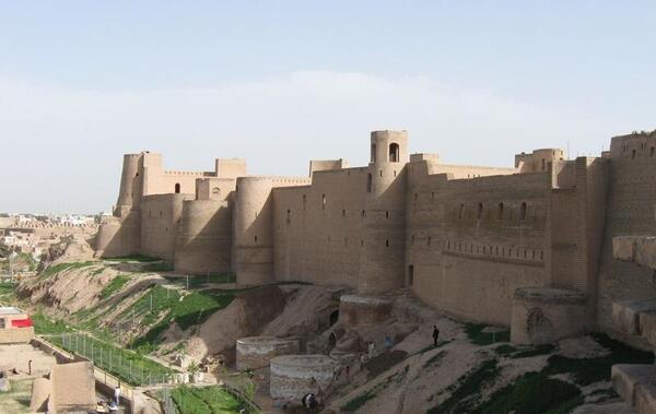 عکس قلعه جنگی