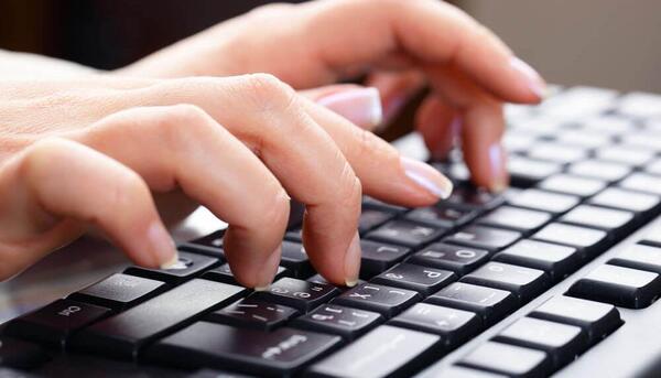 گذاشتن عکس روی صفحه تایپ