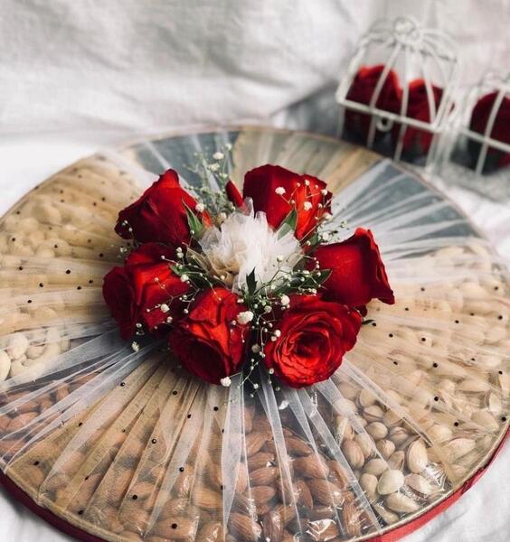 عکس لباس تزیین شب یلدا برای عروس اینستاگرام