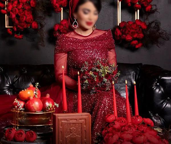 عکس ایده تزیین لباس شب یلدا برای عروس