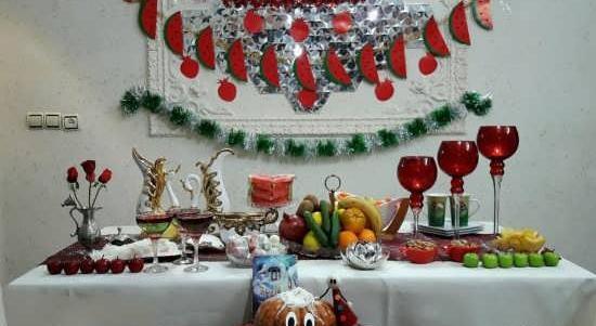 عکس ایده تزیین میز یلدا مدرسه