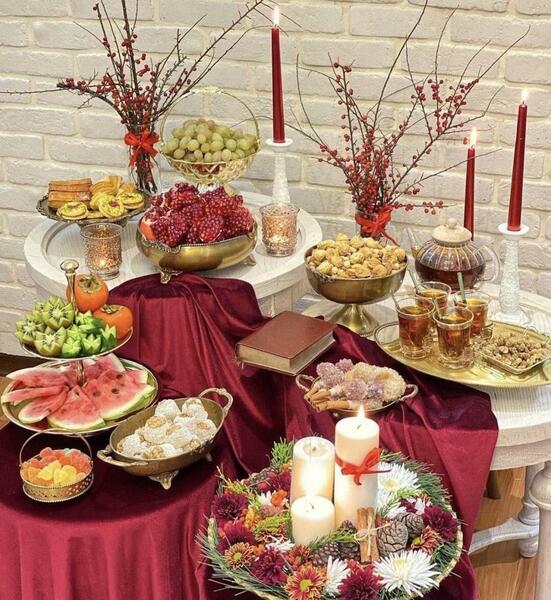 عکس ایده تزیین میز یلدا مدرسه