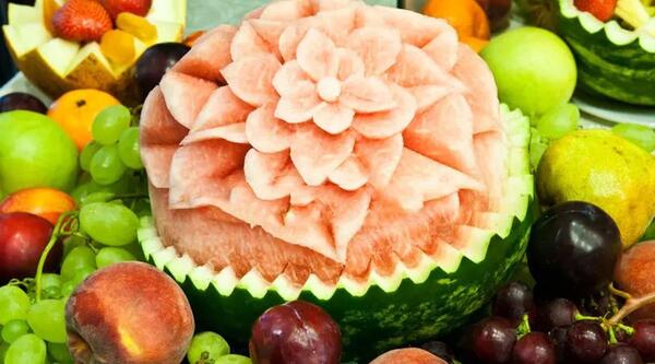 عکس ایده تزیین میوه شب یلدا برای مدرسه