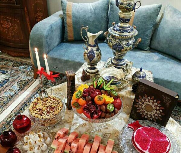عکس ایده تزیین میز یلدا ساده
