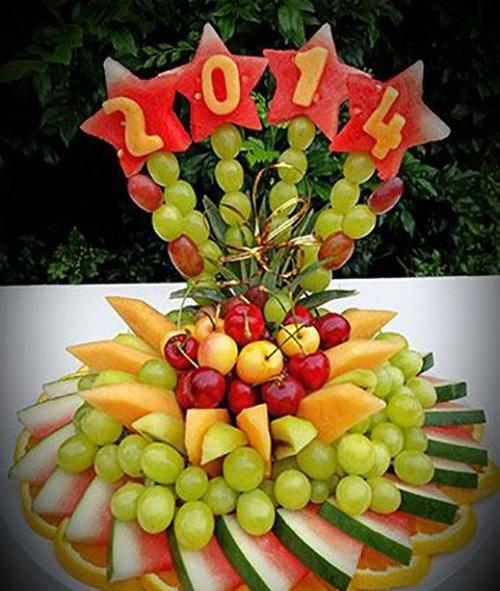 عکس ایده تزیین سفره یلدا مدرسه