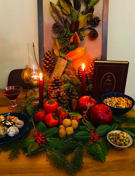عکس ایده تزیین میز یلدایی ساده