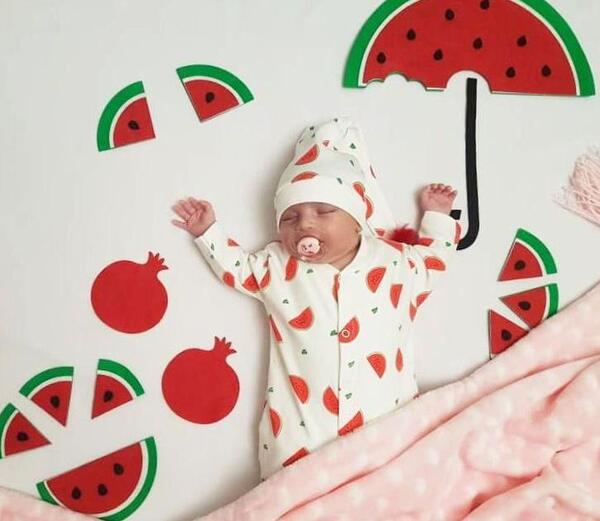 عکس ایده شب یلدا برای نوزاد