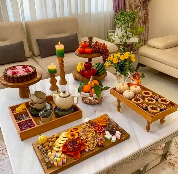 عکس ایده چیدن میز شب یلدا