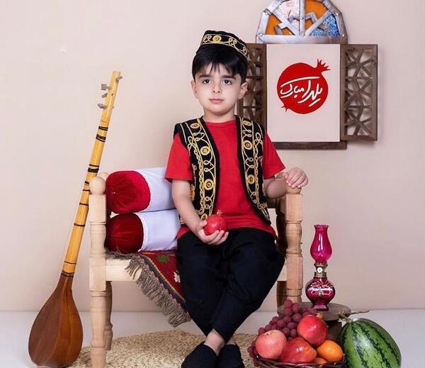 عکس ایده لباس پسرانه برای شب یلدا