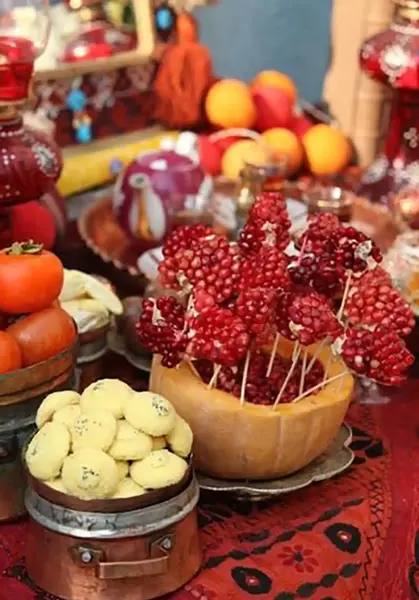 عکس ایده پذیرایی یلدا برای مدرسه