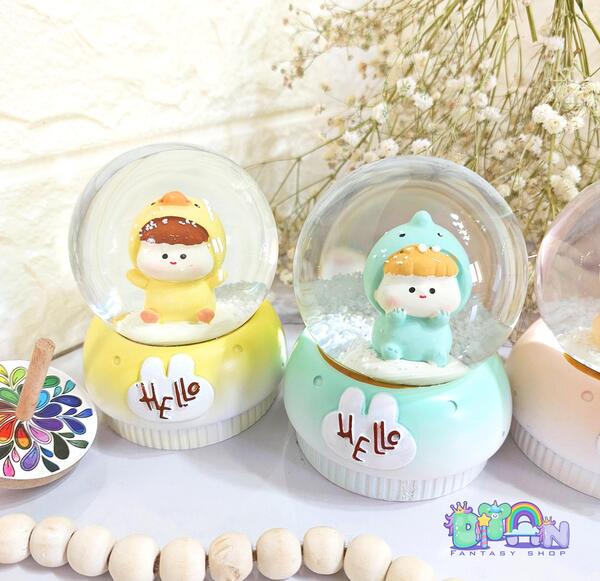 عکس گوی برفی دخترانه