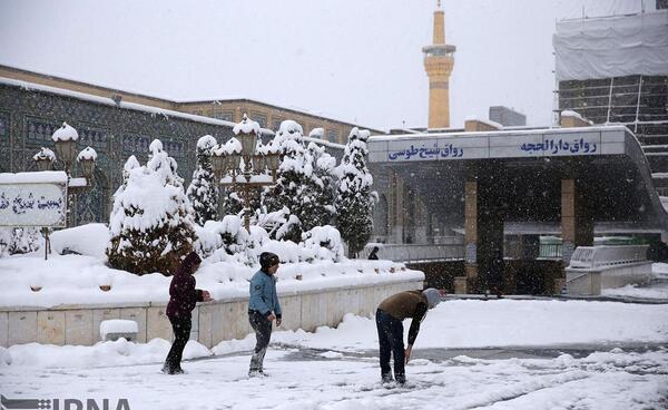 عکس بارش برف در مشهد