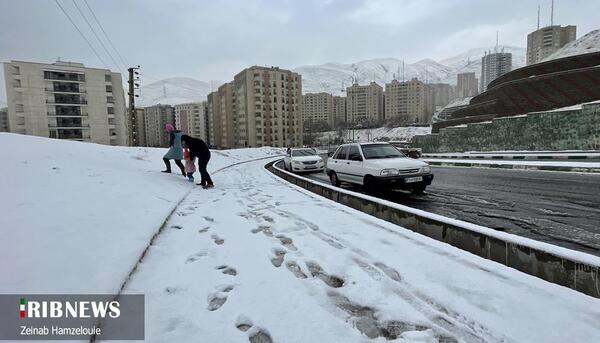 عکس از بارش برف در تهران