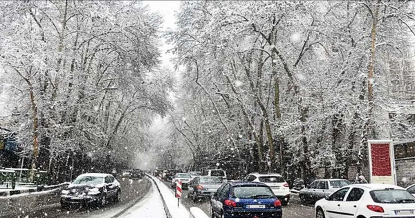 عکس از بارش برف در تهران
