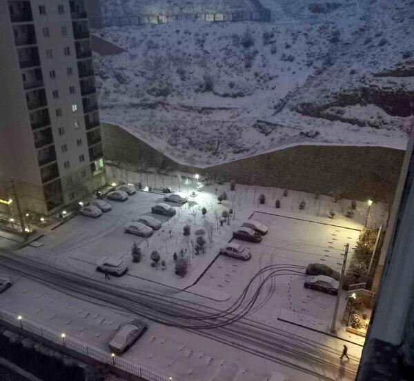 عکس از بارش برف در تهران